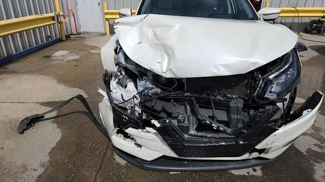 2021 Nissan Rogue Sport Sv - zdjęcie 14