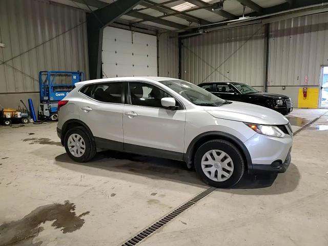 2019 Nissan Rogue Sport S - zdjęcie 14