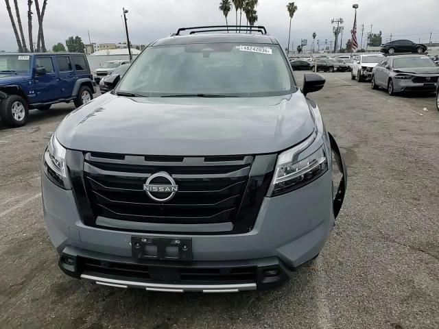 2023 Nissan Pathfinder Sl - zdjęcie 14