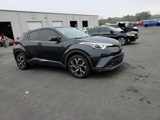 2019 Toyota C-Hr Xle - zdjęcie 13