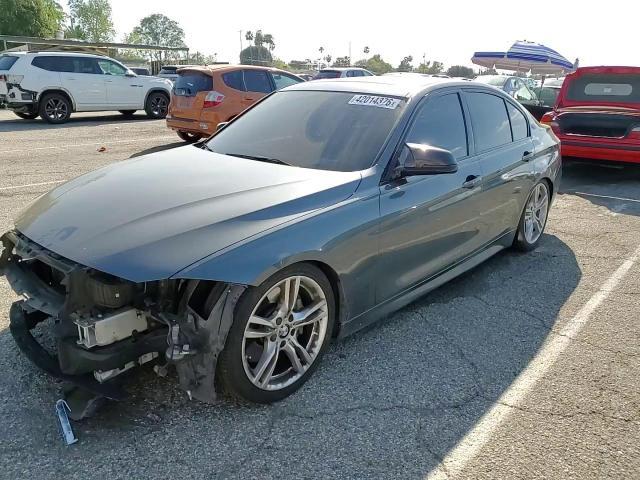 2015 BMW 335 I - zdjęcie 14