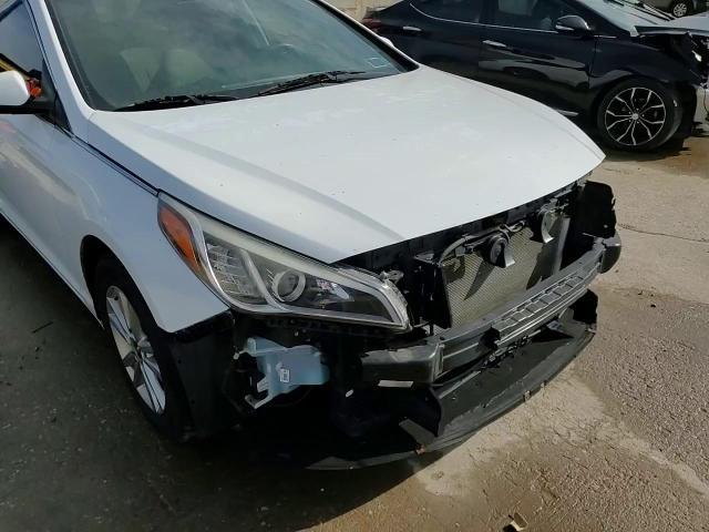 2016 Hyundai Sonata Base - zdjęcie 14