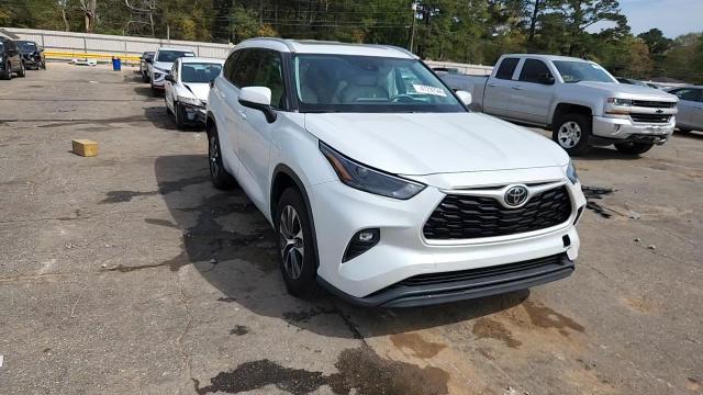 2022 Toyota Highlander Xle - zdjęcie 13