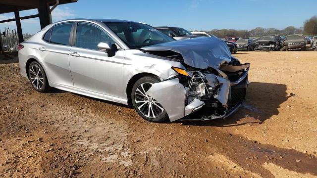 2019 Toyota Camry Se - zdjęcie 14
