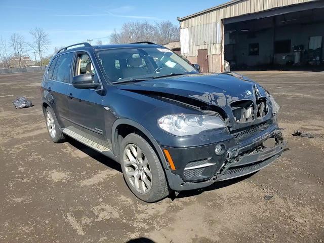 2013 BMW X5 xDrive35I - zdjęcie 14