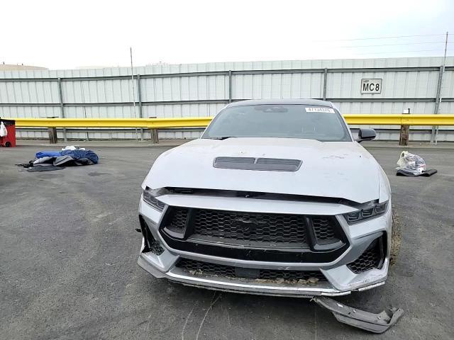 2025 Ford Mustang Gt - zdjęcie 13