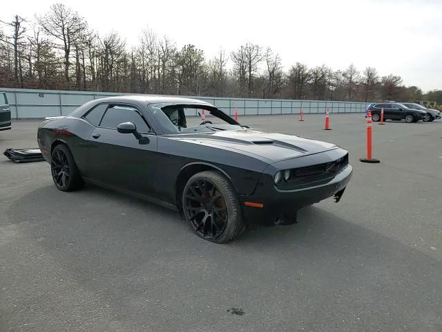 2022 Dodge Challenger Sxt - zdjęcie 14
