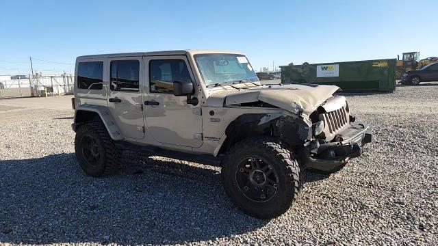 2016 Jeep Wrangler Unlimited Sahara - zdjęcie 14