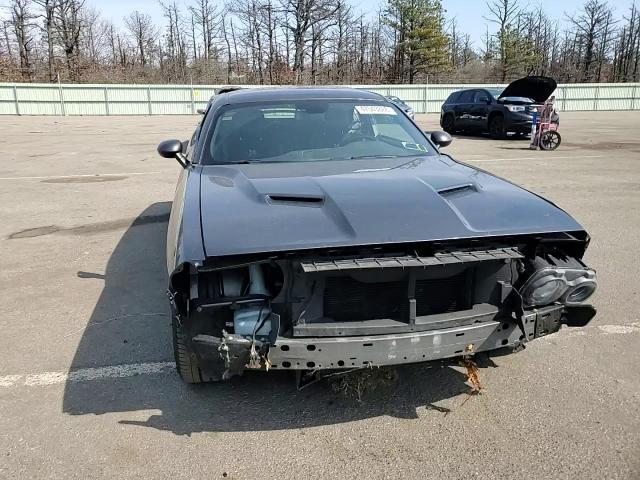 2018 Dodge Challenger R - zdjęcie 13