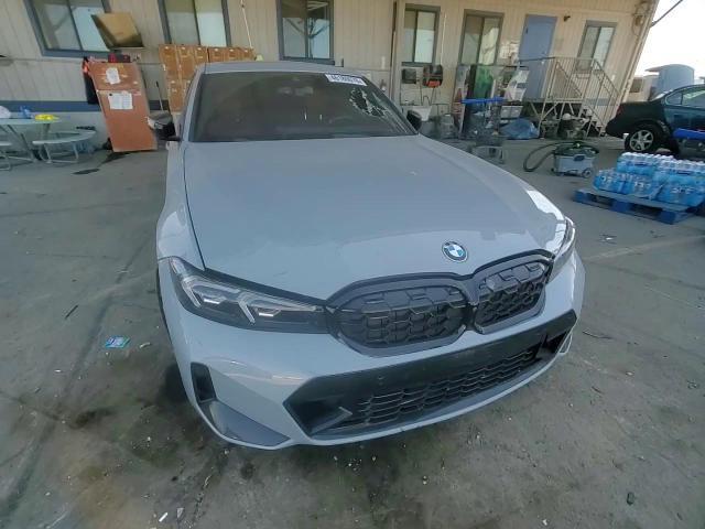 2025 BMW M340Xi - zdjęcie 13