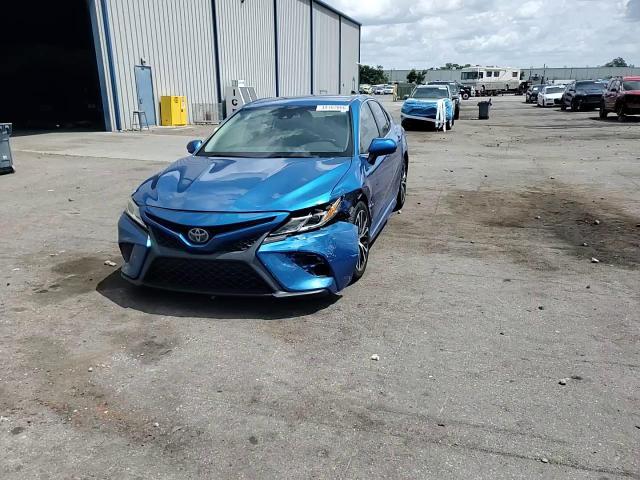 2019 Toyota Camry Se - zdjęcie 13