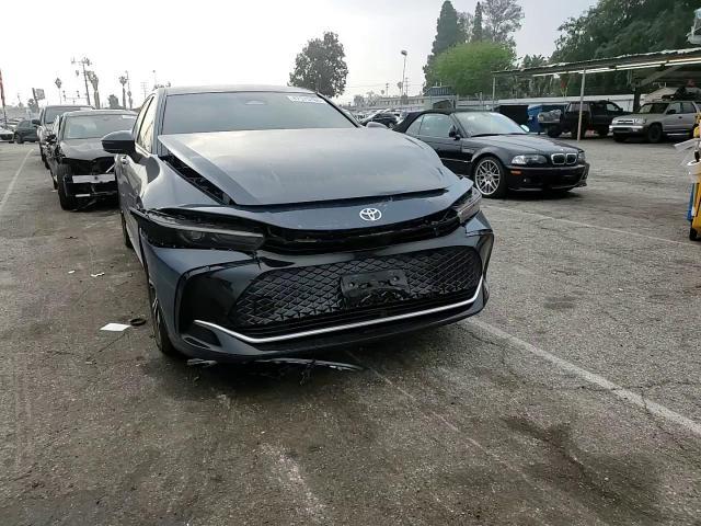 2025 Toyota Crown Xle - zdjęcie 13