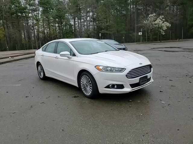2016 Ford Fusion Titanium - zdjęcie 13