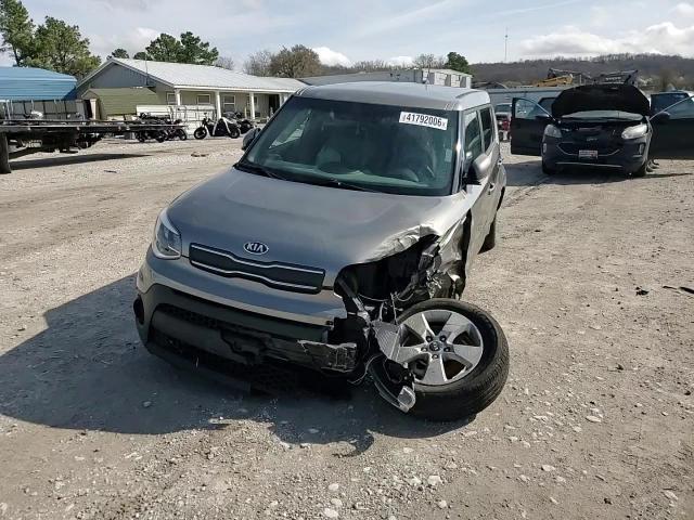 2018 Kia Soul Base - zdjęcie 13