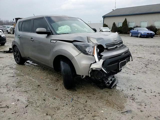 2017 Kia Soul Base - zdjęcie 13