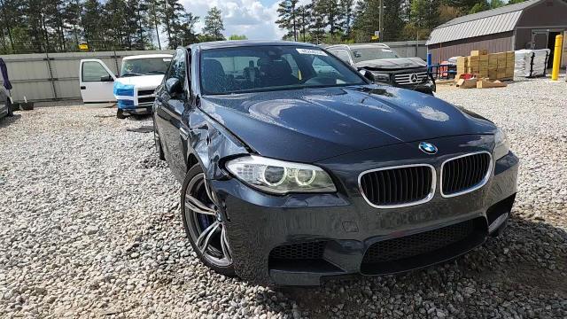 2013 BMW M5 - zdjęcie 13