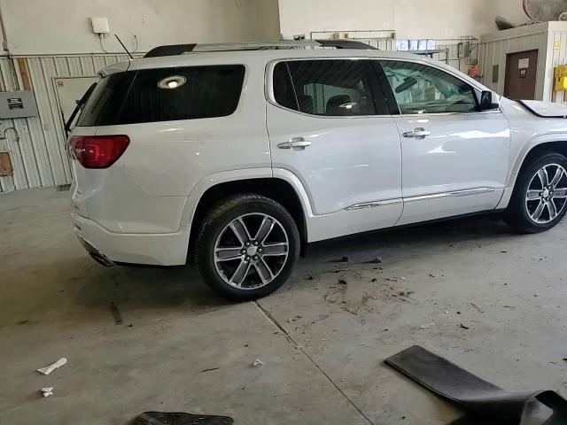 2019 GMC Acadia Denali - zdjęcie 13