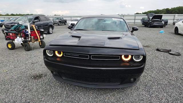 2019 Dodge Challenger Sxt - zdjęcie 13