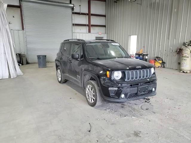 2023 Jeep Renegade Latitude - zdjęcie 14