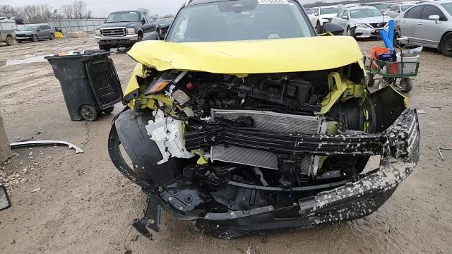 2025 Nissan Kicks Sr - zdjęcie 14