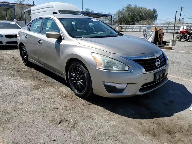 2015 Nissan Altima 2.5 S - zdjęcie 13