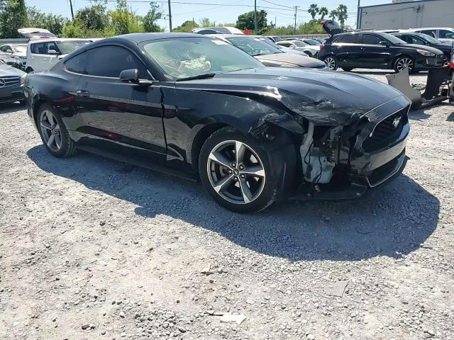 2016 Ford Mustang - zdjęcie 14