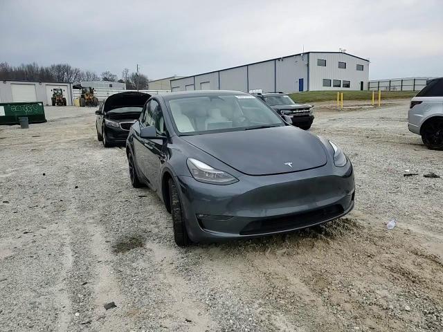 2023 Tesla Model Y - zdjęcie 13
