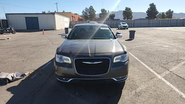 2018 Chrysler 300 Limited - zdjęcie 13