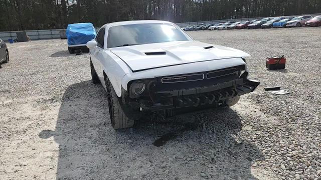 2020 Dodge Challenger Sxt - zdjęcie 14