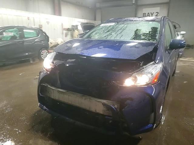 2016 Toyota Prius V Four - zdjęcie 13
