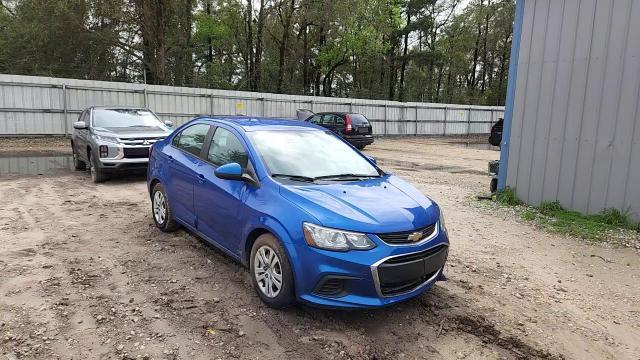 2019 Chevrolet Sonic Ls - zdjęcie 13