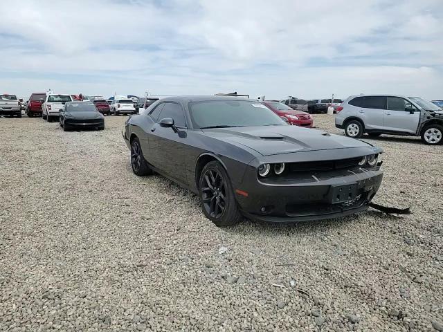 2022 Dodge Challenger Sxt - zdjęcie 13