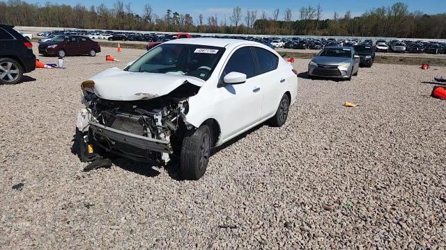 2019 Nissan Versa Sv - zdjęcie 14