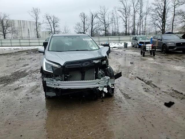 2023 Subaru Forester Premium - zdjęcie 15