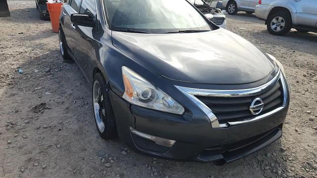 2013 Nissan Altima - zdjęcie 14