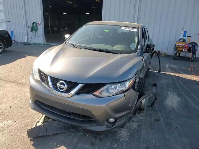 2017 Nissan Rogue Sport S - zdjęcie 14