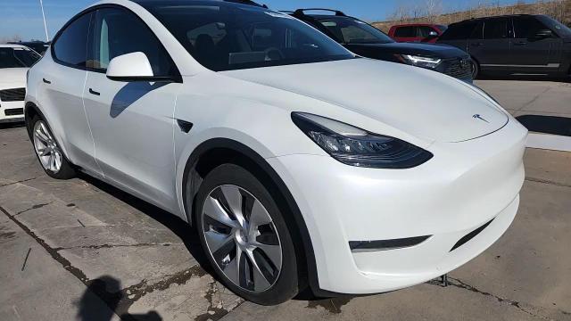 2020 Tesla Model Y - zdjęcie 14