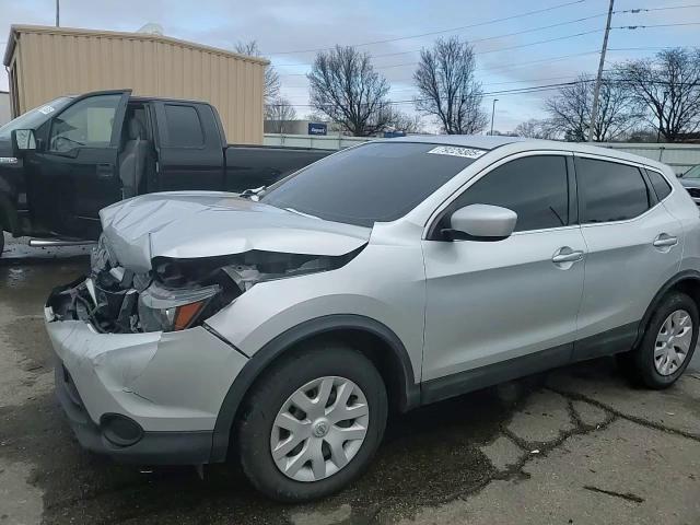 2019 Nissan Rogue Sport S - zdjęcie 14