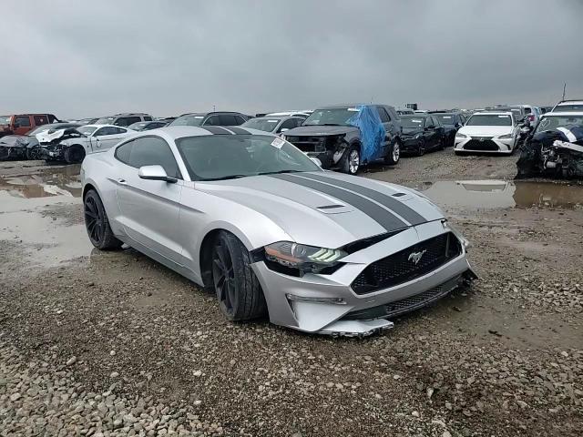 2018 Ford Mustang - zdjęcie 13