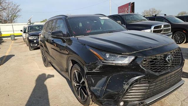 2021 Toyota Highlander Xse - zdjęcie 14