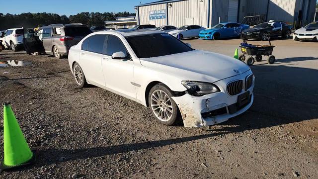 2015 BMW 750 Lxi - zdjęcie 13