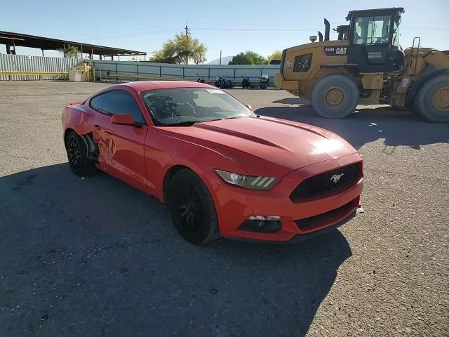 2015 Ford Mustang - zdjęcie 13