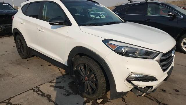 2017 Hyundai Tucson Night - zdjęcie 14