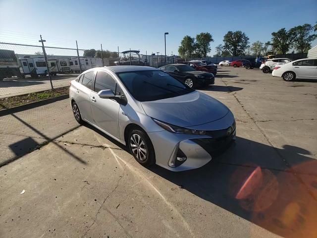 2022 Toyota Prius Prime Limited - zdjęcie 13