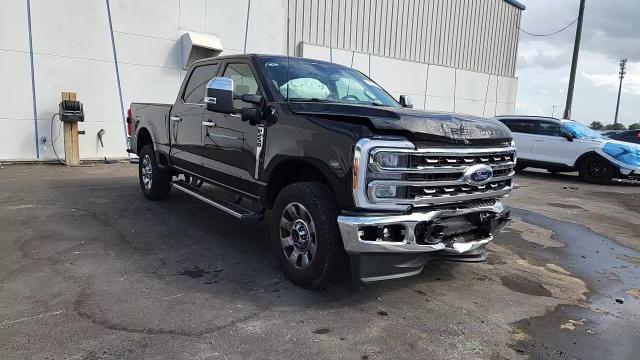 2026 Ford F250 Super Duty - zdjęcie 13