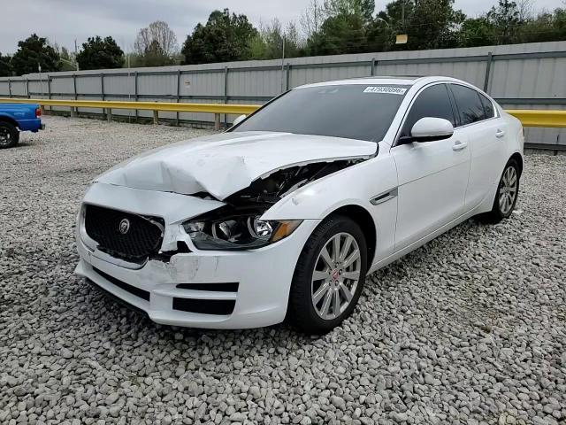2019 Jaguar Xe - zdjęcie 13