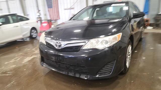 2014 Toyota Camry Le - zdjęcie 13