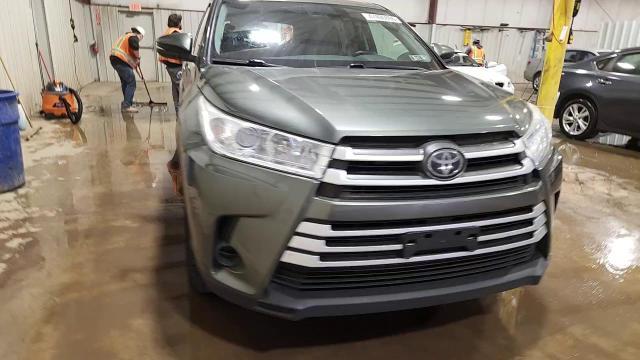 2017 Toyota Highlander Le - zdjęcie 13