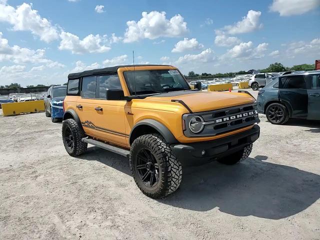 2022 Ford Bronco Base - zdjęcie 14