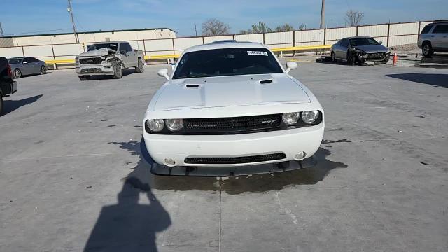 2014 Dodge Challenger Srt8 Core - zdjęcie 14